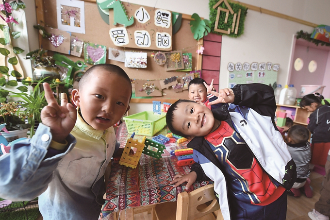 江蘇援建的拉薩市江蘇實驗幼兒園，所有師資在江蘇接受培訓，打造具有江蘇水準的優質學前教育資源。 本報記者 萬程鵬 攝